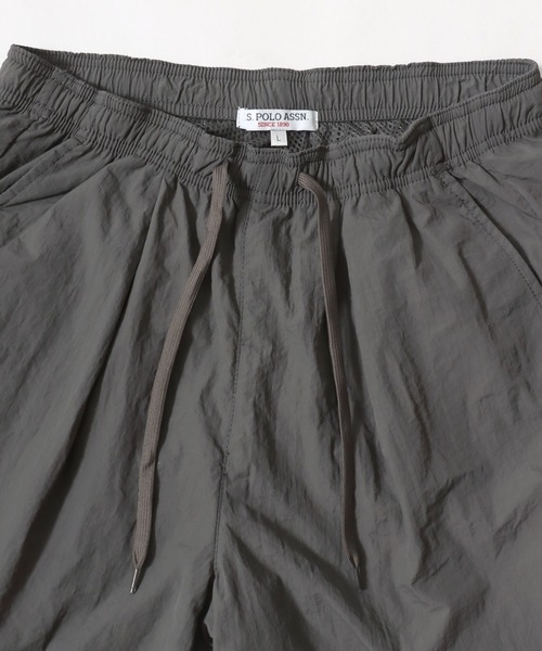 U.S. POLO ASSN.(ユーエスポロアッスン)の「U.S. POLO ASSN./ユーエスポロアッスン 水陸両用 オーバーサイズ ナイロン ロゴ ワンポイント刺繍 無地 ショートパンツ/ハーフパンツ/ショーツ/イージーパンツ/レディース メンズ(その他パンツ・メンズ・ベージュ/ブラック/カーキ/グレー/ネイビー・M/L/LL)」の12枚目の写真