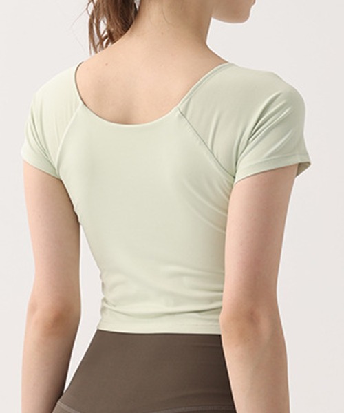 HYSSHOP（エイチワイエスショップ）の「【大きいサイズ有/カップ付き/吸汗速乾/伸縮性有/クロップド丈】半袖 くしゅっとクロス風フィットネス ブラトップス レディース[トレーニングウェア/ジムウェア/ピラティスウェア]（その他トップス・レディース・ブラウン/グリーン系その他/ブラック/ペールイエロー/スモークピンク/ホワイト/パープル系その他・S/M/L/XL）」の13枚目の写真