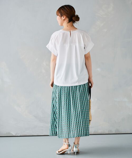 le.coeur blanc(ルクールブラン)の「シルケットタックスリーブプルオーバー(Tシャツ/カットソー・レディース・オフホワイト/ブルー/カーキオリーブ/ブラック・38)」の14枚目の写真