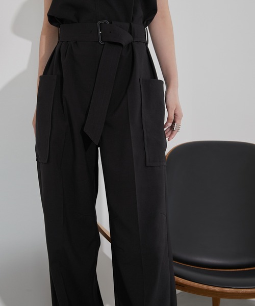 LE CIEL BLEU(ルシェルブルー)の「ベルテッドサファリジャンプスーツ / Belted Safari Jumpsuit(サロペット/オーバーオール・レディース・ベージュ/ブラック・36/38)」の8枚目の写真