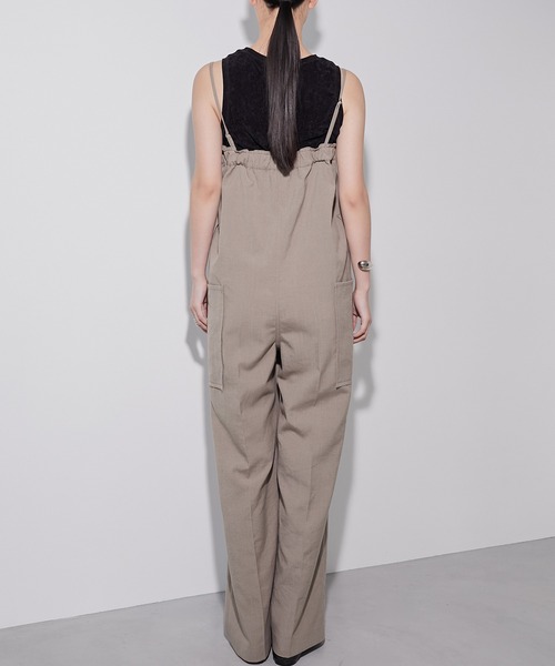 LE CIEL BLEU(ルシェルブルー)の「ベルテッドサファリジャンプスーツ / Belted Safari Jumpsuit(サロペット/オーバーオール・レディース・ベージュ/ブラック・36/38)」の18枚目の写真