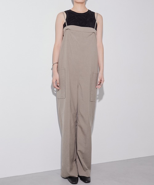 LE CIEL BLEU(ルシェルブルー)の「ベルテッドサファリジャンプスーツ / Belted Safari Jumpsuit(サロペット/オーバーオール・レディース・ベージュ/ブラック・36/38)」の17枚目の写真