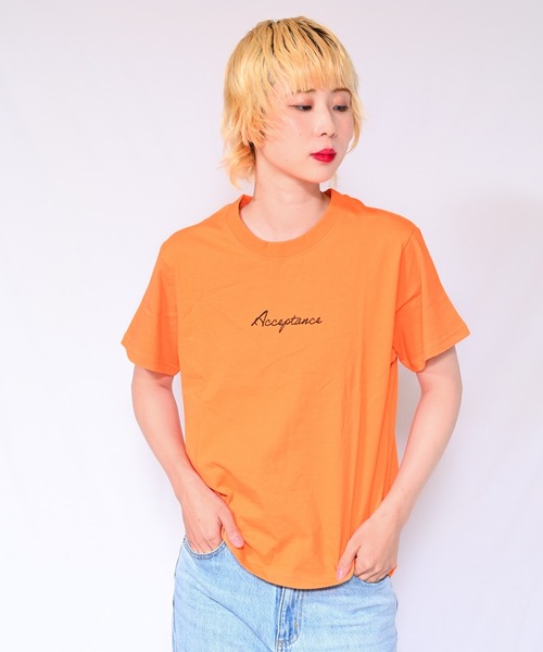 Alite cloth(アリーテクロス)の「ロゴTシャツ Acceptance(Tシャツ/カットソー・レディース・ブラック/ホワイト/ベージュ/グレー/オレンジ/ピンク/ブルー/グリーン・FREE)」の8枚目の写真