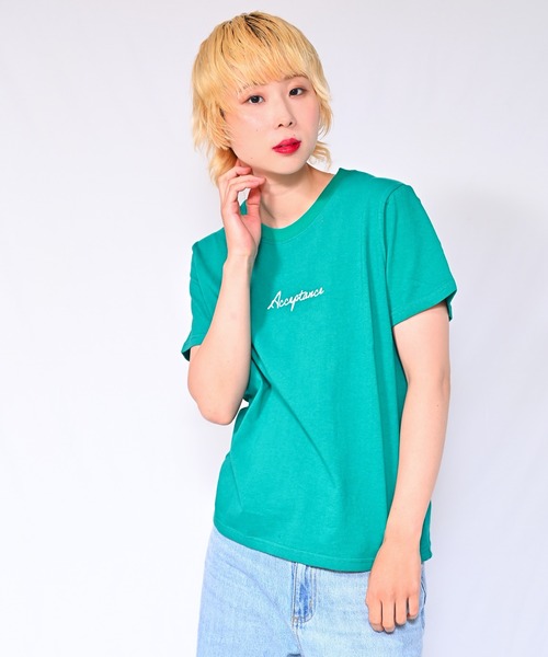 Alite cloth(アリーテクロス)の「ロゴTシャツ Acceptance(Tシャツ/カットソー・レディース・ブラック/ホワイト/ベージュ/グレー/オレンジ/ピンク/ブルー/グリーン・FREE)」の5枚目の写真
