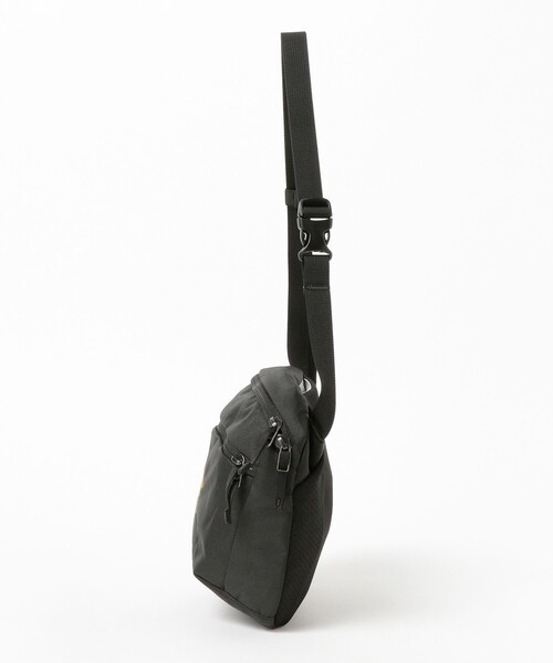 BEAMS(ビームス)の「ARC’TERYX / Mantis 2 Waist Pack(ボディバッグ/ウエストポーチ・メンズ・ブラック・ONE SIZE)」の2枚目の写真