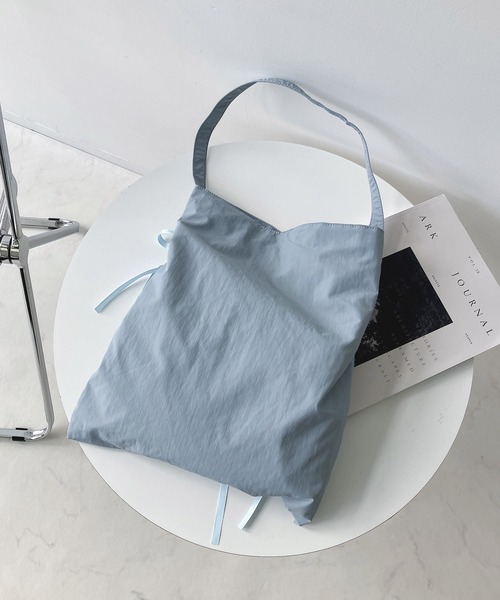 AS KNOW AS plus（アズノゥアズプラス）の「ドロストリボンショルダーバッグ 【ZOZOTOWN限定アイテム】（ショルダーバッグ・レディース・ブラック系/ブラック/ベビーピンク/ブルー/シルバー・FREE）」の7枚目の写真