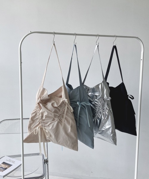 AS KNOW AS plus（アズノゥアズプラス）の「ドロストリボンショルダーバッグ 【ZOZOTOWN限定アイテム】（ショルダーバッグ・レディース・ブラック系/ブラック/ベビーピンク/ブルー/シルバー・FREE）」の20枚目の写真