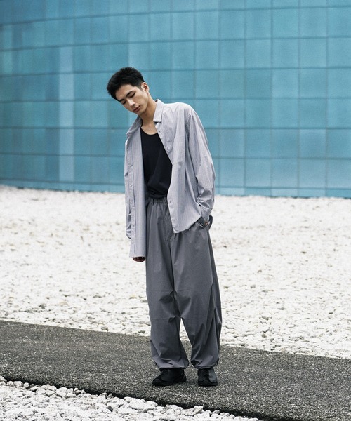 WYM LIDNM（ウィム バイ リドム）の「CUT-OFF HEM STRIPE SHIRT（シャツ/ブラウス・メンズ・アッシュブラウン/ブルー系/ライトグレー・S/M/L）」の15枚目の写真