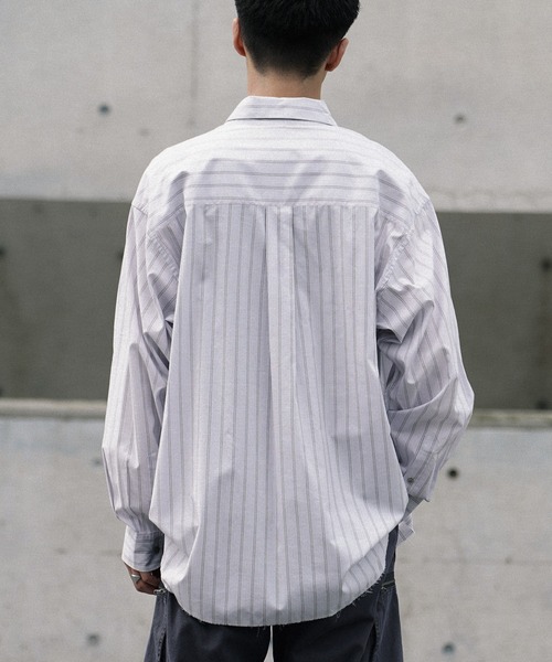 WYM LIDNM（ウィム バイ リドム）の「CUT-OFF HEM STRIPE SHIRT（シャツ/ブラウス・メンズ・アッシュブラウン/ブルー系/ライトグレー・S/M/L）」の10枚目の写真