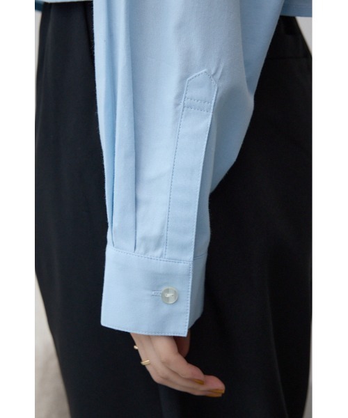 AZUL by moussy（アズールバイマウジー）の「ロゴプリントショートシャツ（シャツ/ブラウス・レディース・ベージュ/ライトブルー/ブルー・FREE）」の18枚目の写真