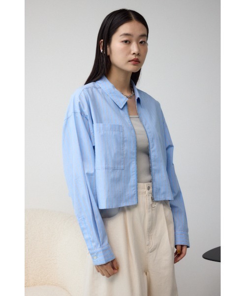 AZUL by moussy（アズールバイマウジー）の「ロゴプリントショートシャツ（シャツ/ブラウス・レディース・ベージュ/ライトブルー/ブルー・FREE）」の15枚目の写真