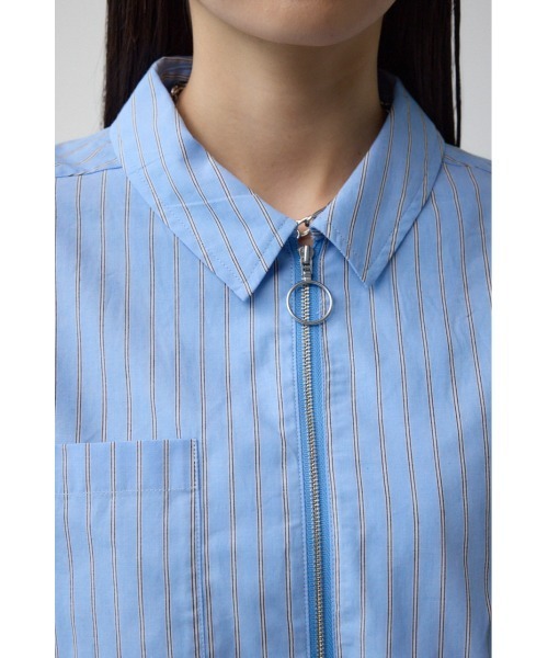 AZUL by moussy（アズールバイマウジー）の「ロゴプリントショートシャツ（シャツ/ブラウス・レディース・ベージュ/ライトブルー/ブルー・FREE）」の10枚目の写真