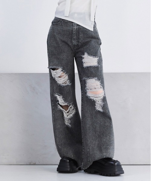 17HR（セブンティーンアワーズ）の「ルーズダメージデニム（デニムパンツ・レディース・ブラック/ブルー・MEDIUM/SMALL）」の8枚目の写真