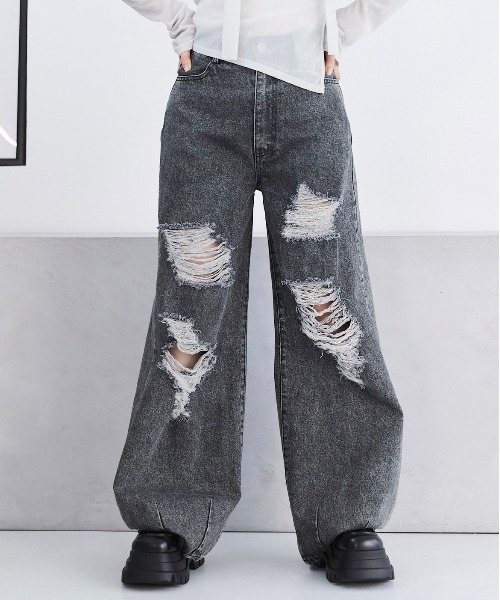 17HR（セブンティーンアワーズ）の「ルーズダメージデニム（デニムパンツ・レディース・ブラック/ブルー・MEDIUM/SMALL）」の9枚目の写真