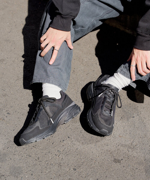 MoonStar（ムーンスター）の「【810s】TRASDEN（スニーカー・レディース・ブラック/ホワイト・24cm/25cm/23cm/26cm/27cm）」の2枚目の写真