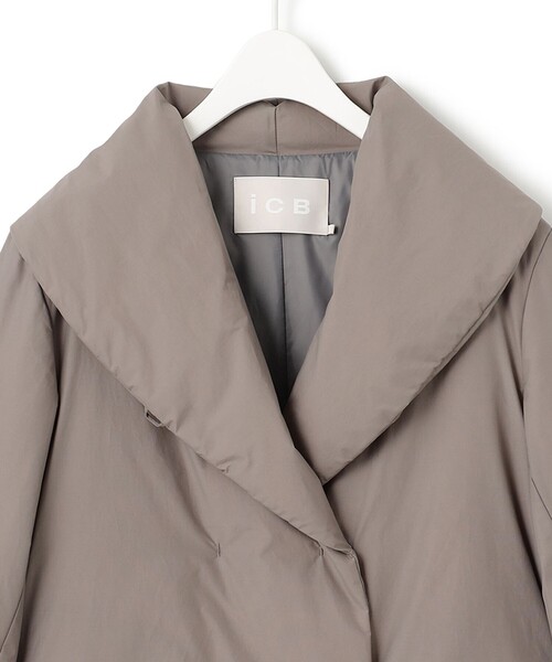 ICB（アイシービー）の「【CLASSY.1月号掲載】ADSダウン ショートコート（ダウンジャケット/コート・レディース・モーブ系/ライトイエロー系/ブラック系・40/42/44/46/48）」の16枚目の写真