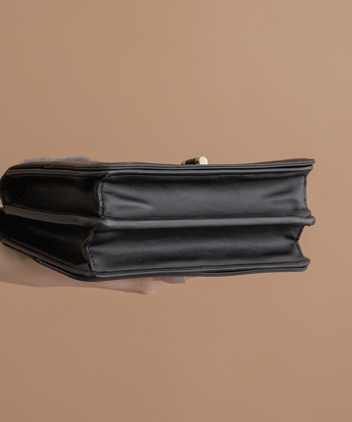 KATHARINE ROSS（キャサリンロス）の「【KATHARINE ROSS】【WEB限定】ハンドル2WAYバッグ（ショルダーバッグ・レディース・ブラック/グレイッシュベージュ・MEDIUM）」の20枚目の写真