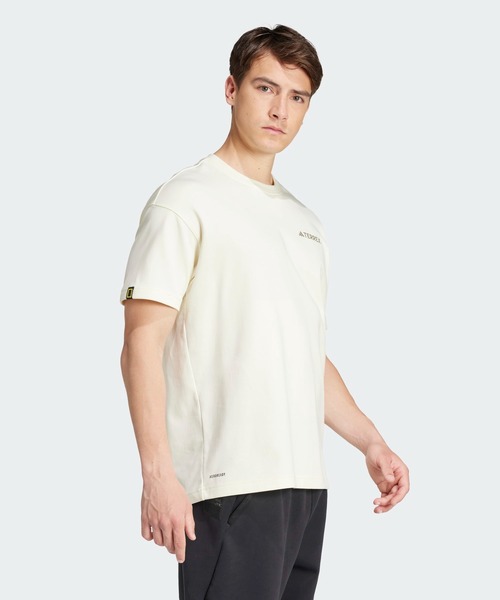 adidas(アディダス)の「ナショナル ジオグラフィック グラフィックス半袖Tシャツ(ジェンダーニュートラル) / アディダス adidas(Tシャツ/カットソー・メンズ・ブラック/ベージュ・SMALL/XX-LARGE/3XL/LARGE/MEDIUM/X-LARGE)」の9枚目の写真