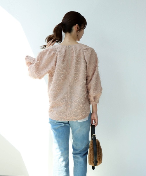 Jines(ジネス)の「フリンジジャカード タックスリーブブラウス(シャツ/ブラウス・レディース・ピンク/アイボリー・38)」の6枚目の写真