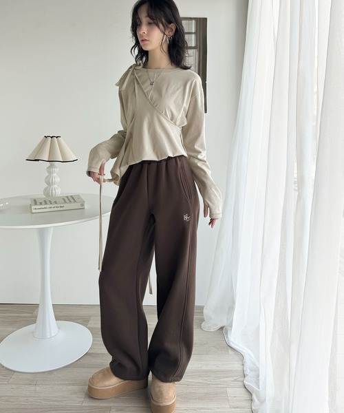 classicalelf（クラシカルエルフ）の「着映え感が叶うデザイン!綿100%マルチウェイ重ね着風フィンガーホールカットソー(長袖)（Tシャツ/カットソー・レディース・ライトグレー/ホワイト/ブラック・MEDIUM/LARGE/X-LARGE/SMALL）」の22枚目の写真