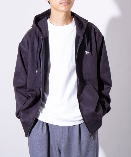 GLOSTER(グロスター)の「【GLOSTER/グロスター】フレンチブルドッグ刺繍 フェイクスエード 裏起毛 ZIPパーカー(パーカー・メンズ・サックスブルー/アイボリー/チャコールグレー/グレイッシュベージュ・M/L/S)」の3枚目の写真