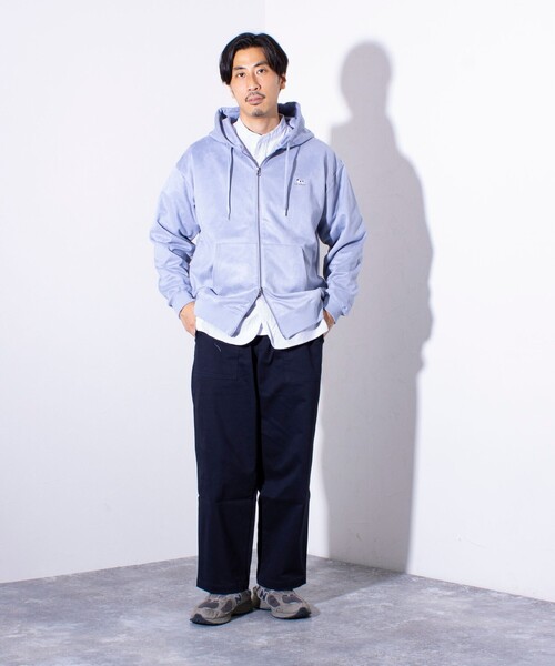 GLOSTER(グロスター)の「【GLOSTER/グロスター】フレンチブルドッグ刺繍 フェイクスエード 裏起毛 ZIPパーカー(パーカー・メンズ・サックスブルー/アイボリー/チャコールグレー/グレイッシュベージュ・M/L/S)」の21枚目の写真