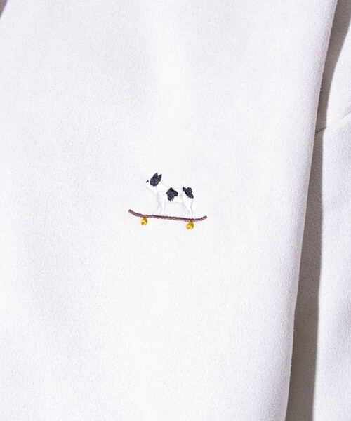 GLOSTER(グロスター)の「【GLOSTER/グロスター】フレンチブルドッグ刺繍 フェイクスエード 裏起毛 ZIPパーカー(パーカー・メンズ・サックスブルー/アイボリー/チャコールグレー/グレイッシュベージュ・M/L/S)」の6枚目の写真