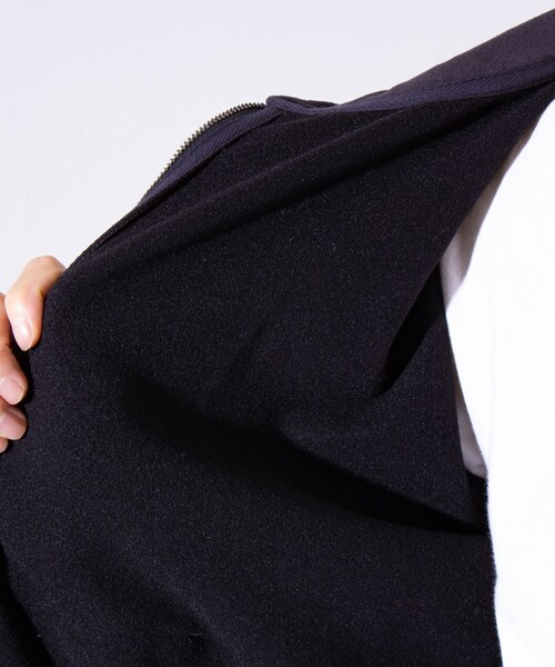 GLOSTER(グロスター)の「【GLOSTER/グロスター】フレンチブルドッグ刺繍 フェイクスエード 裏起毛 ZIPパーカー(パーカー・メンズ・サックスブルー/アイボリー/チャコールグレー/グレイッシュベージュ・M/L/S)」の16枚目の写真