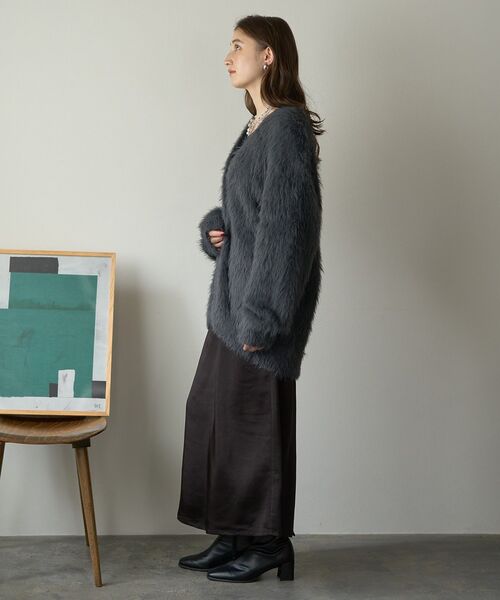 YECCA VECCA（イェッカヴェッカ）の「サテンロングスカート（スカート・レディース・グレイッシュベージュ/ブラック・FREE）」の21枚目の写真