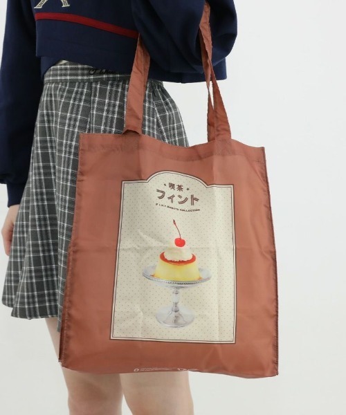 F i.n.t(フィント)の「レトロプリンプリントサスティナブルエコバッグ/SweetsCollection/fint フィント(エコバッグ/サブバッグ・レディース・ブラウン・FREE)」の1枚目の写真