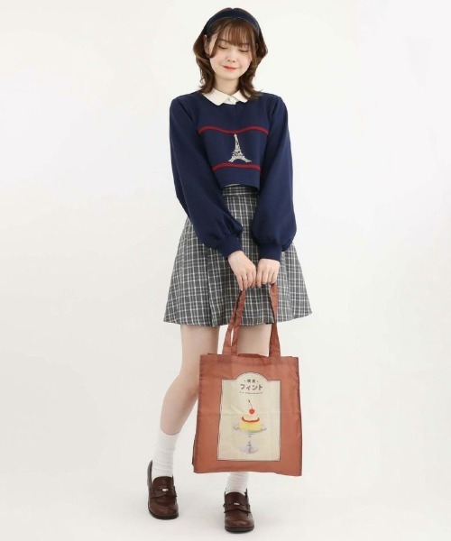 F i.n.t(フィント)の「レトロプリンプリントサスティナブルエコバッグ/SweetsCollection/fint フィント(エコバッグ/サブバッグ・レディース・ブラウン・FREE)」の2枚目の写真