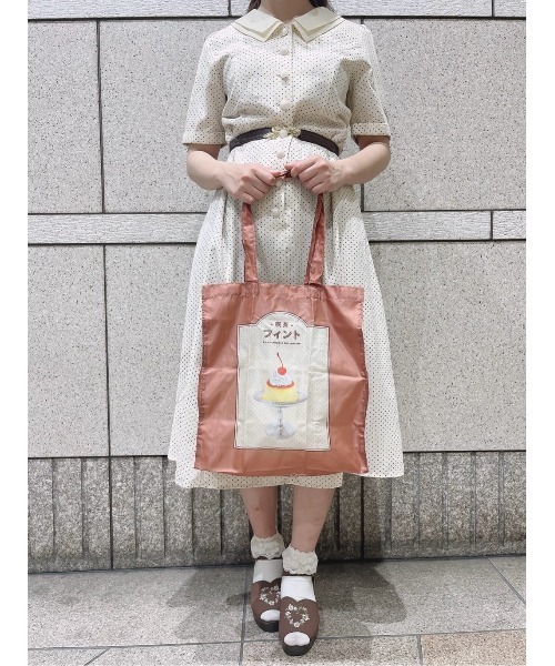 F i.n.t(フィント)の「レトロプリンプリントサスティナブルエコバッグ/SweetsCollection/fint フィント(エコバッグ/サブバッグ・レディース・ブラウン・FREE)」の8枚目の写真