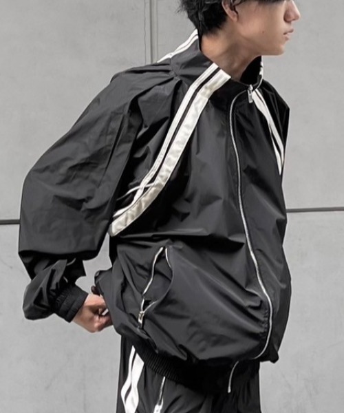 Chikashitsu +(チカシツプラス)の「【Chikashitsu +】set up line track jacket / 【チカシツプラス】セットアップサイドライントラックジャケット(ブルゾン・メンズ・グレー/ブラック・ONE SIZE)」の20枚目の写真