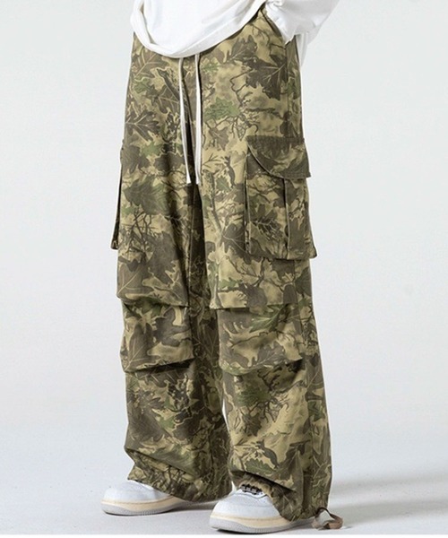 NOWLE（ノウル）の「【NOWLE】ルーズシルエット カモフラージュ イージー  カーゴパンツ（カーゴパンツ・メンズ・ベージュ/カーキ・X-LARGE/LARGE/MEDIUM）」の5枚目の写真