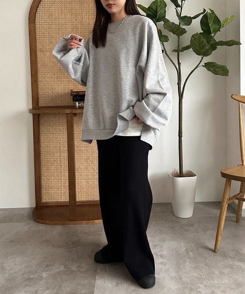 apres jour mignon(アプレジュールミニョン)の「スーパー袖ボリューム裏起毛スウェット【ZOZOTOWN限定アイテム】(スウェット・レディース・ブラック/グレー/ボルドー/ライトベージュ・X-LARGE/フリー)」の22枚目の写真