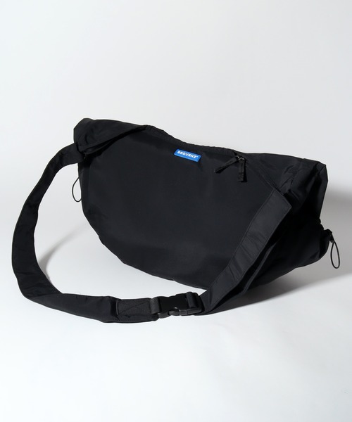 SEQUENZ（シークエンズ）の「【SEQUENZ/シークエンズ】TECH ROUND SHOULDER BAG / テック ラウンドショルダーバッグ（ショルダーバッグ・メンズ・アイボリー/ブラック・FREE）」の3枚目の写真