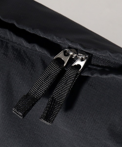 SEQUENZ（シークエンズ）の「【SEQUENZ/シークエンズ】TECH ROUND SHOULDER BAG / テック ラウンドショルダーバッグ（ショルダーバッグ・メンズ・アイボリー/ブラック・FREE）」の12枚目の写真