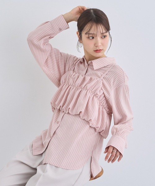 earth music&ecology(アースミュージックアンドエコロジー)の「SET2点起毛ストライプシャツ+バルーンビスチェ(シャツ/ブラウス・レディース・ピンク/ライトグレー/ブルー/オフホワイト・FREE)」の18枚目の写真