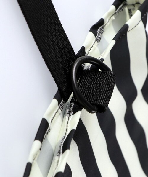 BRANSHES(ブランシェス)の「シューズバッグ(バックパック/リュック・キッズ・ブラック/アイボリー/ブルーグレー/ラベンダー・FREE)」の9枚目の写真