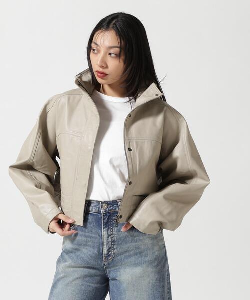 NCB neat caprice brand(エヌシービーニートカプリスブランド)の「NCB neat caprice brand(エヌシービーニートカプリスブランド) WOMENS SHEEP STAND JACKET/レザージャケット(その他アウター・レディース・ブラック/グレー・F)」の1枚目の写真