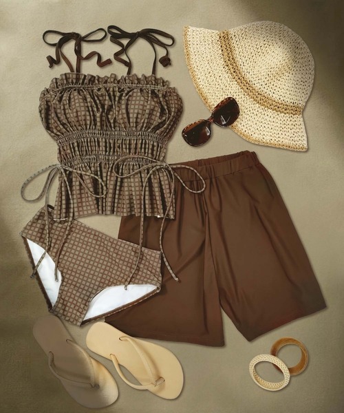 OSYAREVO（オシャレボ）の「水着 レディース 体型カバー シャーリング フリル キャミソール セットアップ 3点セット セパレート（水着・レディース・スカイブルー/ブラック/グレー系その他/ネイビー/チェック/ストライプ/オフホワイト/インディゴブルー/ブラック系その他/ネイビー系/モスグリーン/ブラウン系/ブラウン系その他/ブラック系その他2/ブラウン系その他2/ベージュ系その他/ブラウン系2・MEDIUM/LARGE/X-LARGE）」の8枚目の写真