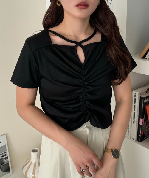 efill（エフィル）の「クロス ネック ストラップ トップス（Tシャツ/カットソー・レディース・ブラック・FREE）」の16枚目の写真