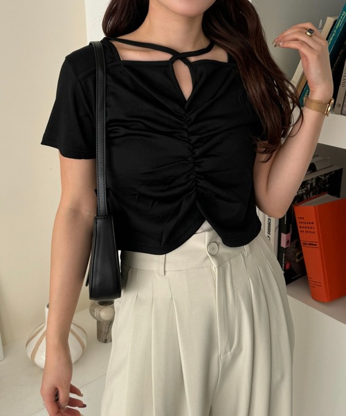 efill（エフィル）の「クロス ネック ストラップ トップス（Tシャツ/カットソー・レディース・ブラック・FREE）」の18枚目の写真