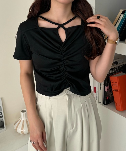 efill（エフィル）の「クロス ネック ストラップ トップス（Tシャツ/カットソー・レディース・ブラック・FREE）」の9枚目の写真