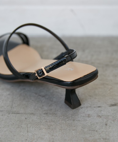 ROPE' PICNIC(ロペピクニック)の「ナローストラップキトゥンヒールサンダル(サンダル・レディース・ゴールド/ブラック/シルバー/オレンジ系その他3・L/M/S)」の14枚目の写真