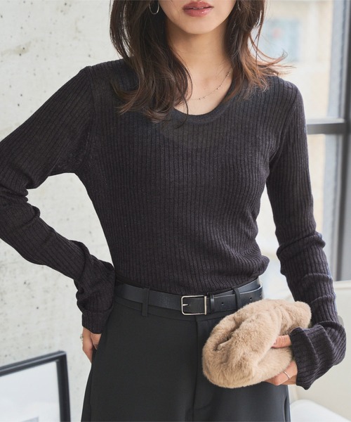 KOBE LETTUCE（コウベレタス）の「[ M L ]深Uネックシアーリブニットトップス（ニット/セーター・レディース・ピンク/イエロー/ベージュ/ブラック系/グレー・L/M）」の2枚目の写真