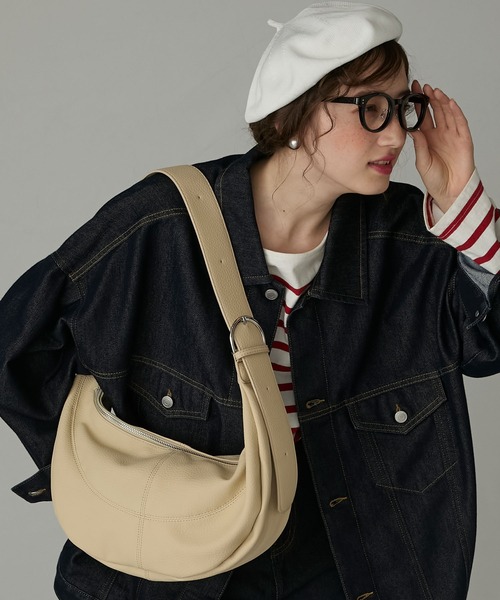 BONLECILL Marche(ボンルシールマルシェ)の「【BONLECILL Marche】ワイドベルトムーンバッグ/ショルダーバッグ(ショルダーバッグ・レディース・キャメル/ブラック/アイボリー・FREE)」の2枚目の写真