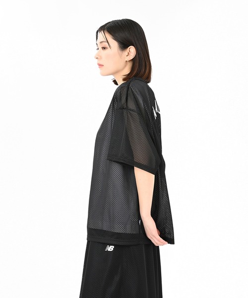 NEW BALANCE(ニューバランス)の「メッシュショートスリーブTシャツ(Tシャツ/カットソー・レディース・クリアグリーン/ブラック/オフホワイト・X-LARGE/LARGE/MEDIUM/SMALL)」の15枚目の写真