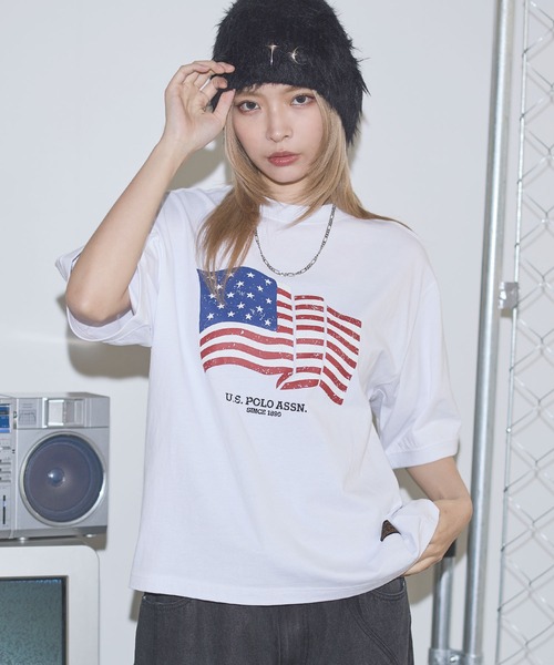 U.S. POLO ASSN.（ユーエスポロアッスン）の「U.S. POLO ASSN. /ユーエスポロアッスン　別注 ヴィンテージ加工天竺グラフィックフラッグTシャツ【UNISEX】（Tシャツ/カットソー・メンズ・ブラック/ワイン/ブラック系/ホワイト・S/M/L/XL）」の10枚目の写真