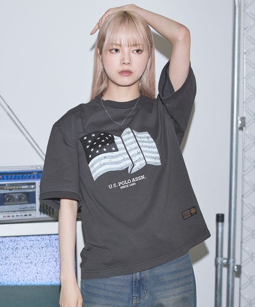 U.S. POLO ASSN.（ユーエスポロアッスン）の「U.S. POLO ASSN. /ユーエスポロアッスン　別注 ヴィンテージ加工天竺グラフィックフラッグTシャツ【UNISEX】（Tシャツ/カットソー・メンズ・ブラック/ワイン/ブラック系/ホワイト・S/M/L/XL）」の19枚目の写真